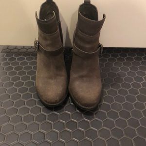 Ivanka Trump boots